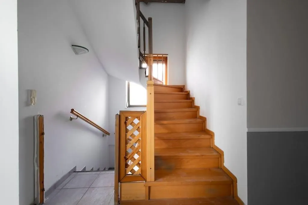 4-Bedroom House & Large Garden 비엔나 0*,  오스트리아